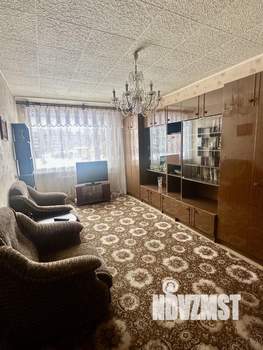 2-к квартира, вторичка, 58м2, 1/5 этаж